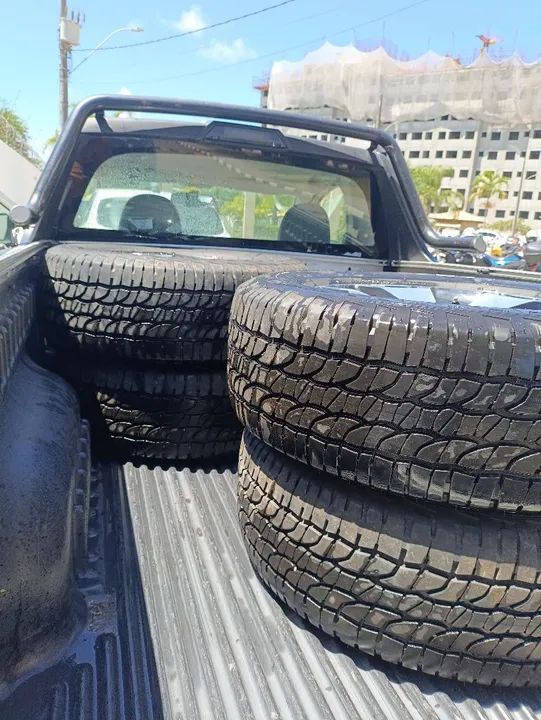 JOGO DE RODAS ARO 18 HILLUX SRX 2021 + PNEUS MICHELIN LTZ FORCE 265/60 R18. - Foto 2