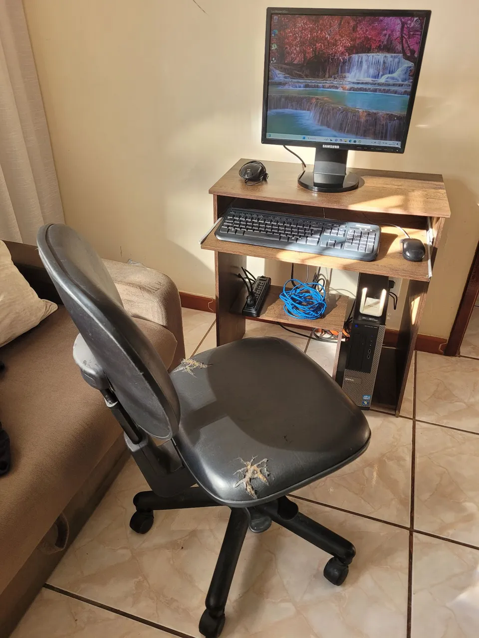 Computador Completo Dell Optiplex 390 i5 + Móvel + Cadeira + SSD + Monitor e etc