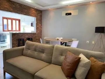 Oportunidade - Casa Sobrado - Bosque dos Ipês - 2 Dormitórios - 140m².