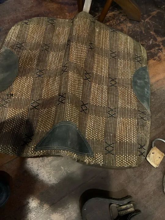 Selim de montaria para cavalo