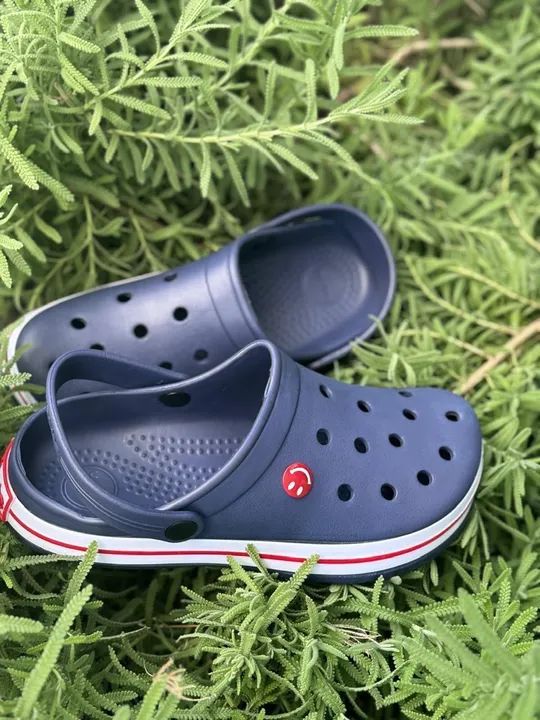 Sandália Crocs Branca - Novo - Foto 2