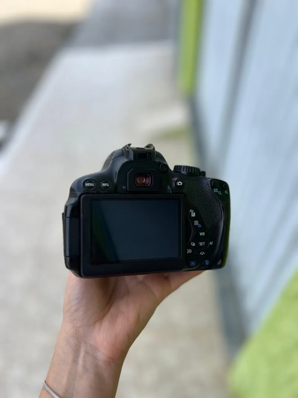 Canon EOS (modelo T41)