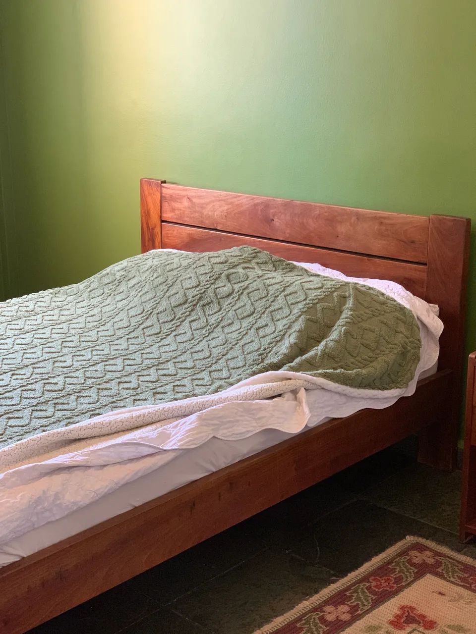 Cama de casal - Madeira Maciça 64176432455297120