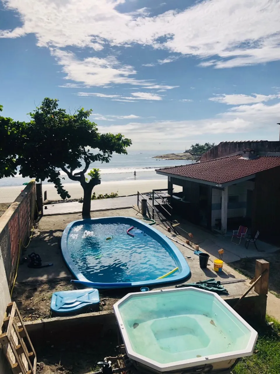 Beira mar + piscina + jacuzzi + deck