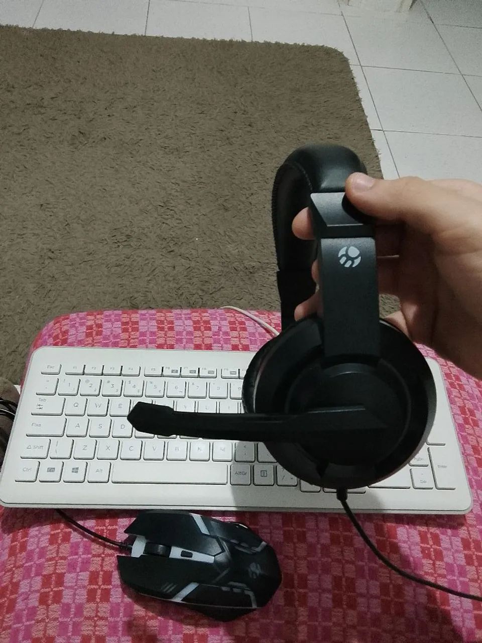 Keyboard, mouse and headset64396936314883122
