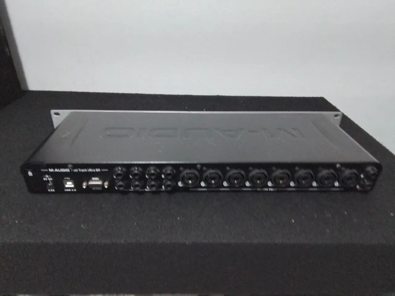 Interface de áudio M-Audio Fast Track ultra 8r - Foto 4