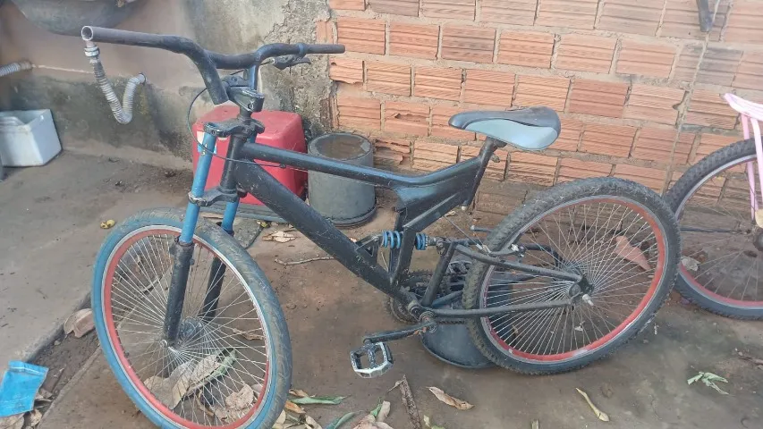 Bicicleta aro 26 amortecedor traseira