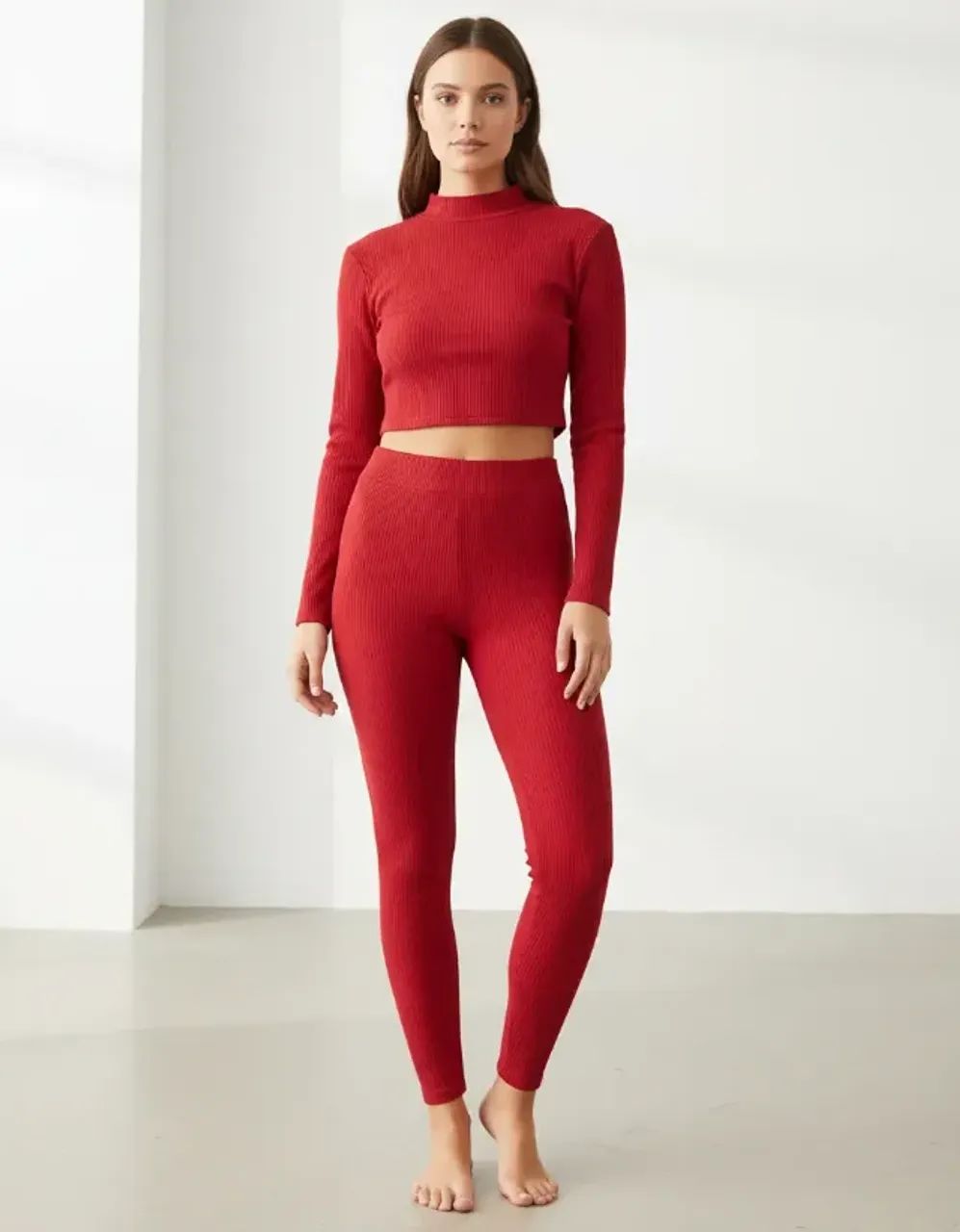 conjunto feminino cropped e legging em malha canelada