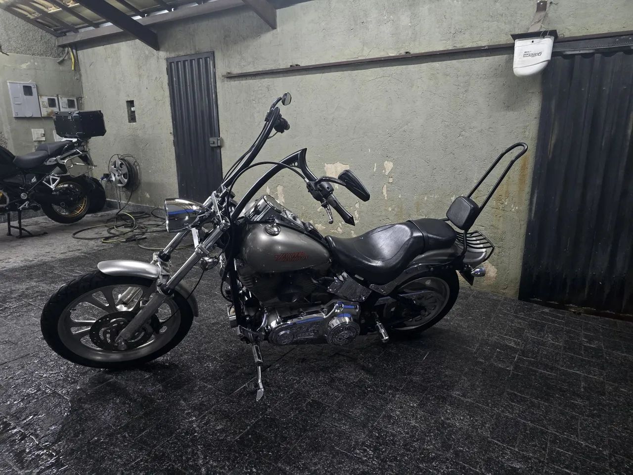 Harley-Davidson SOFTAIL STD / FXST - 2006/2007 - Foto 3