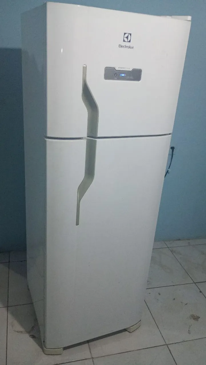 Geladeira Electrolux Frost Free - Ótimo estado!