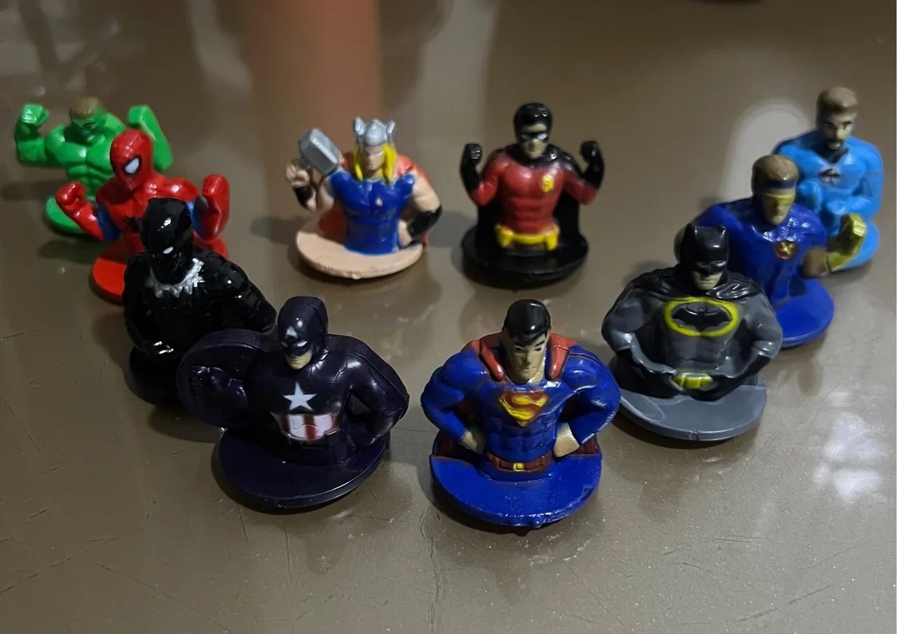 Vendo miniaturas DC e Marvel