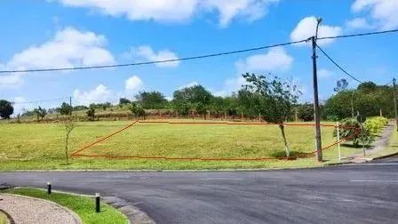 AlphaVille PE1 Lote 683,85m² de Esquina, Frente Praça, com projeto arquitetônico e topográ