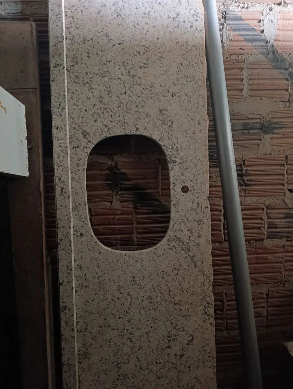 Vendo pia grande em mármore 