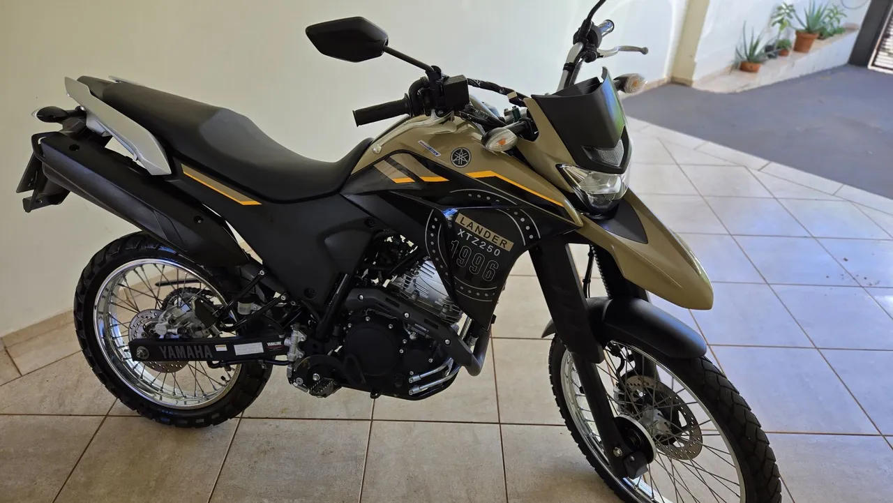 Moto YAMAHA XTZ LANDER 250