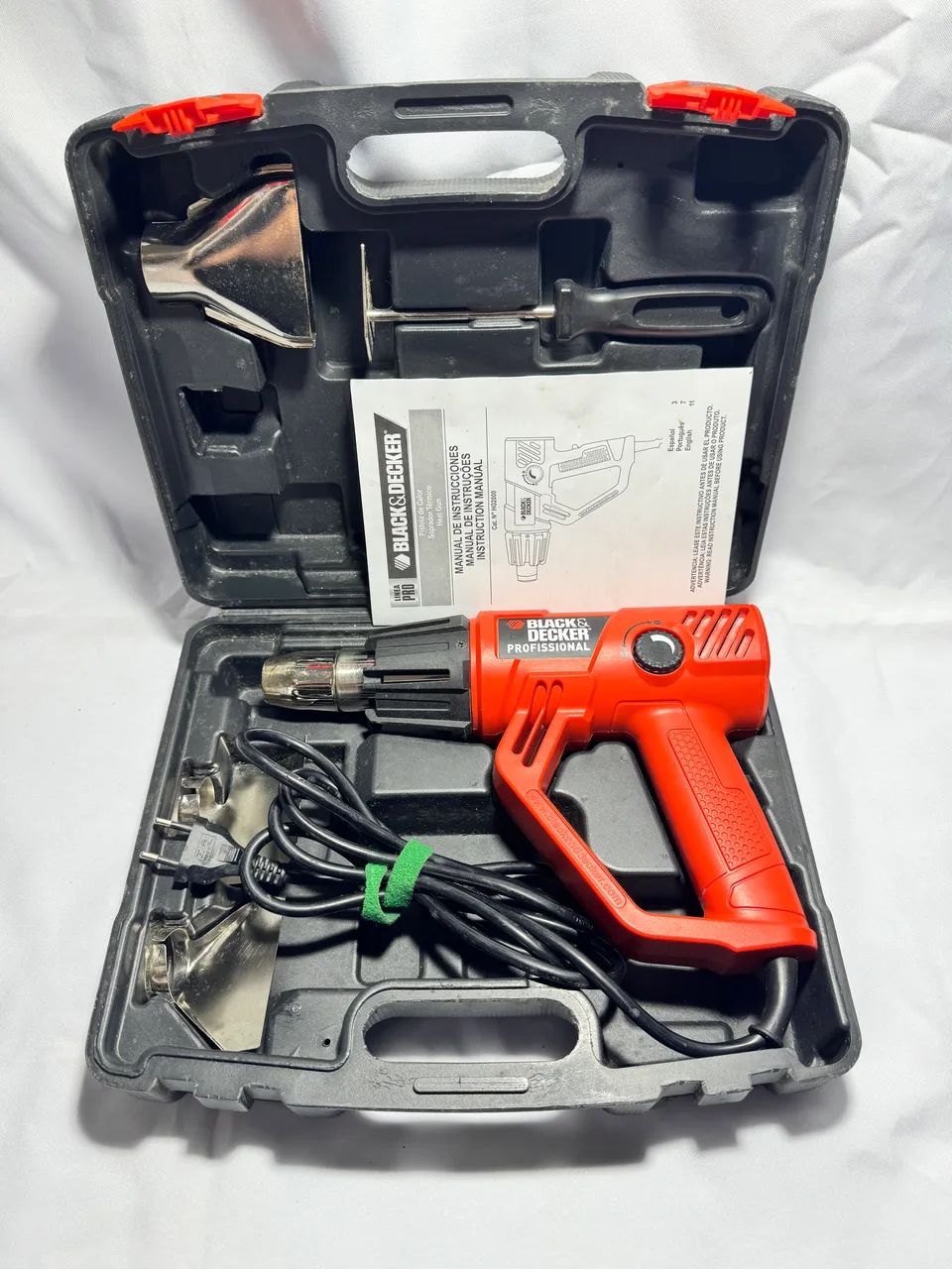 Usada Soprador Térmico Hg2000k 1800w Black + Decke