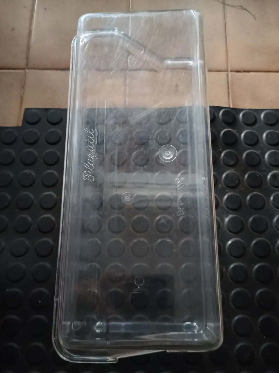 Porta-temperos ou porta pão,em acrílico, seminovo,r$20