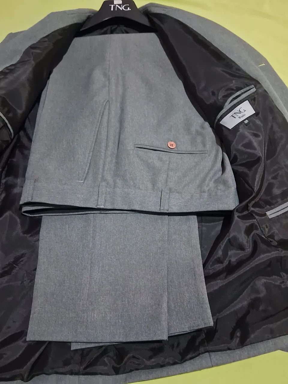 Terno Cinza Elegante - TNG - Foto 2