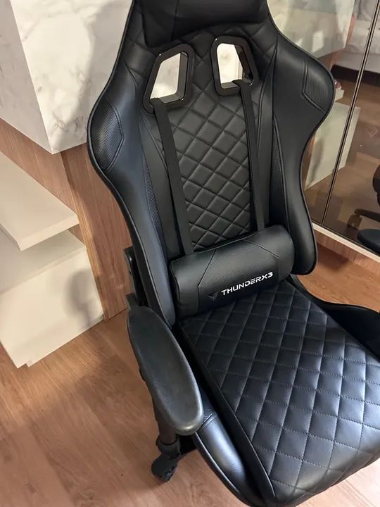 Cadeira Gamer profissional 1 mês de uso 