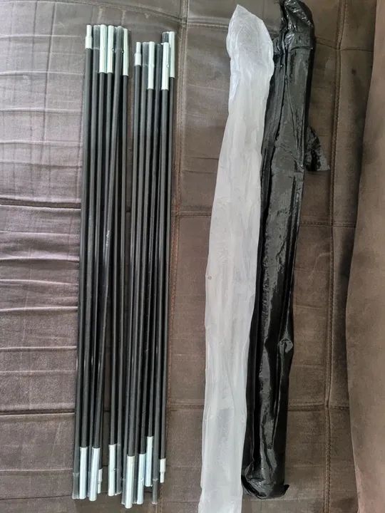 Barraca de camping pra 2 pessoas, mas cabe 3 tranquilo.  - Foto 4