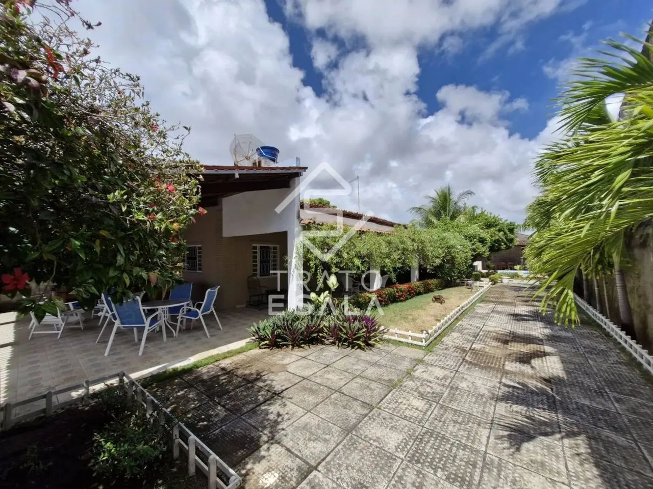 Casa com 3 quartos, com piscina e muita área verde, no centro de Paripueira - Foto 2