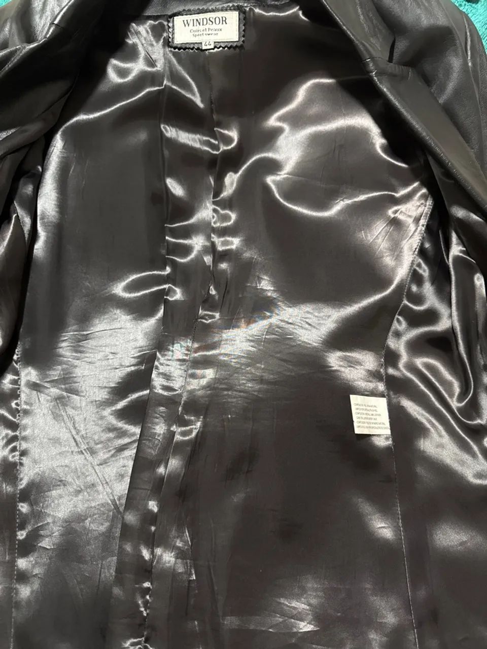 Blazer de Couro Windsor - Elegância atemporal - Foto 4