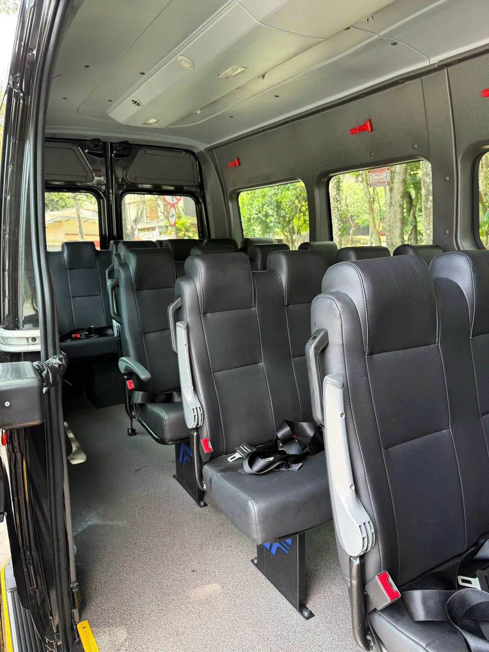 VAN ESCOLAR À VENDA - RENAULT MASTER L3H3 2024 - Foto 9