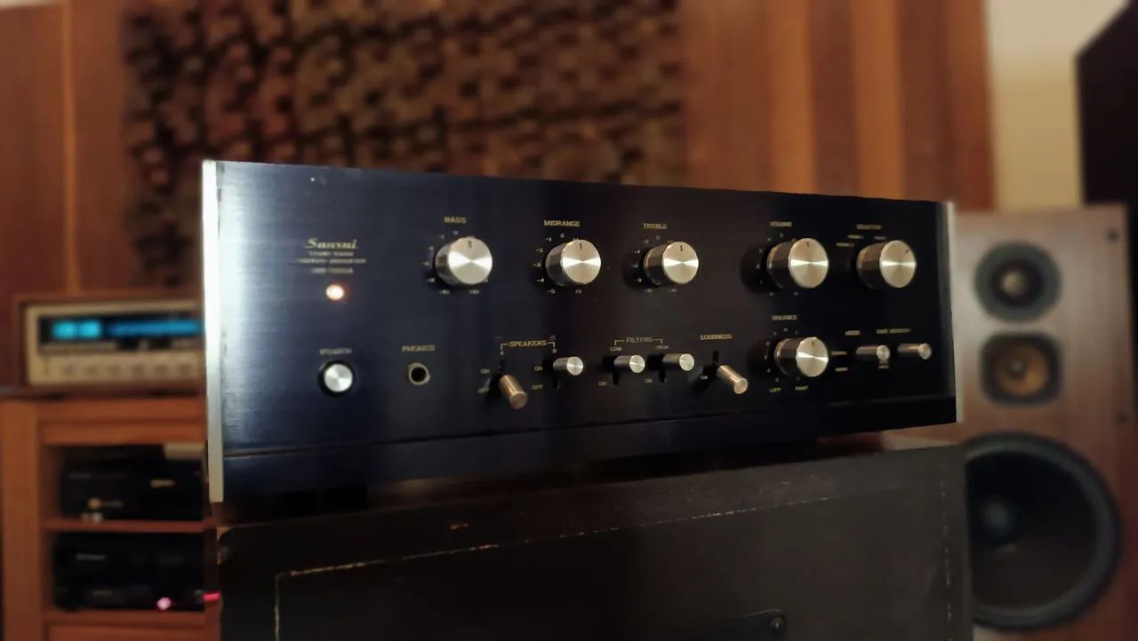 Amplificador Vintage Sansui AU555a - Foto 2