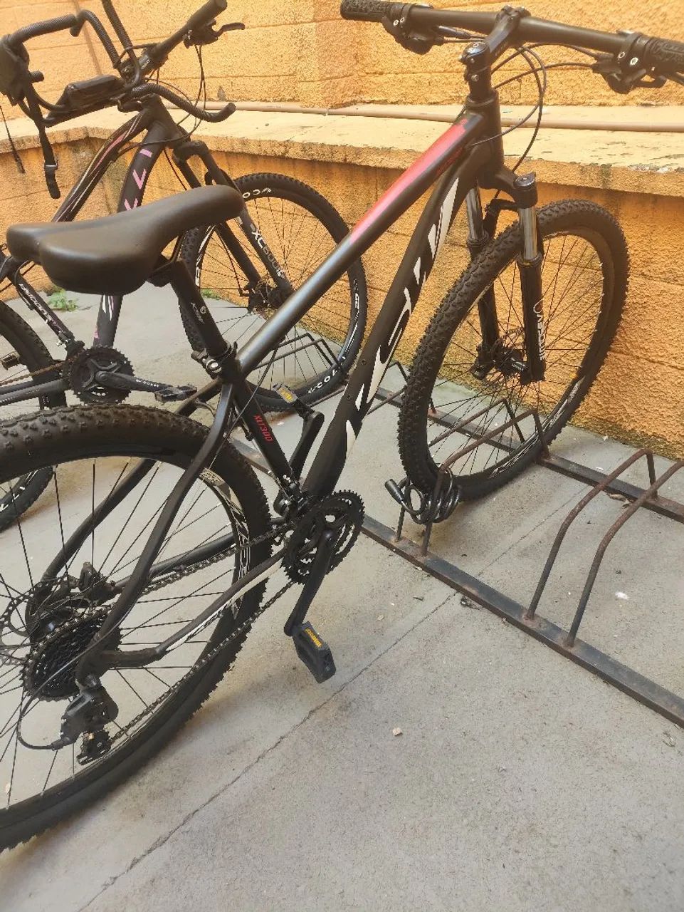 Eu tou vendo minha bicicleta  - Foto 2