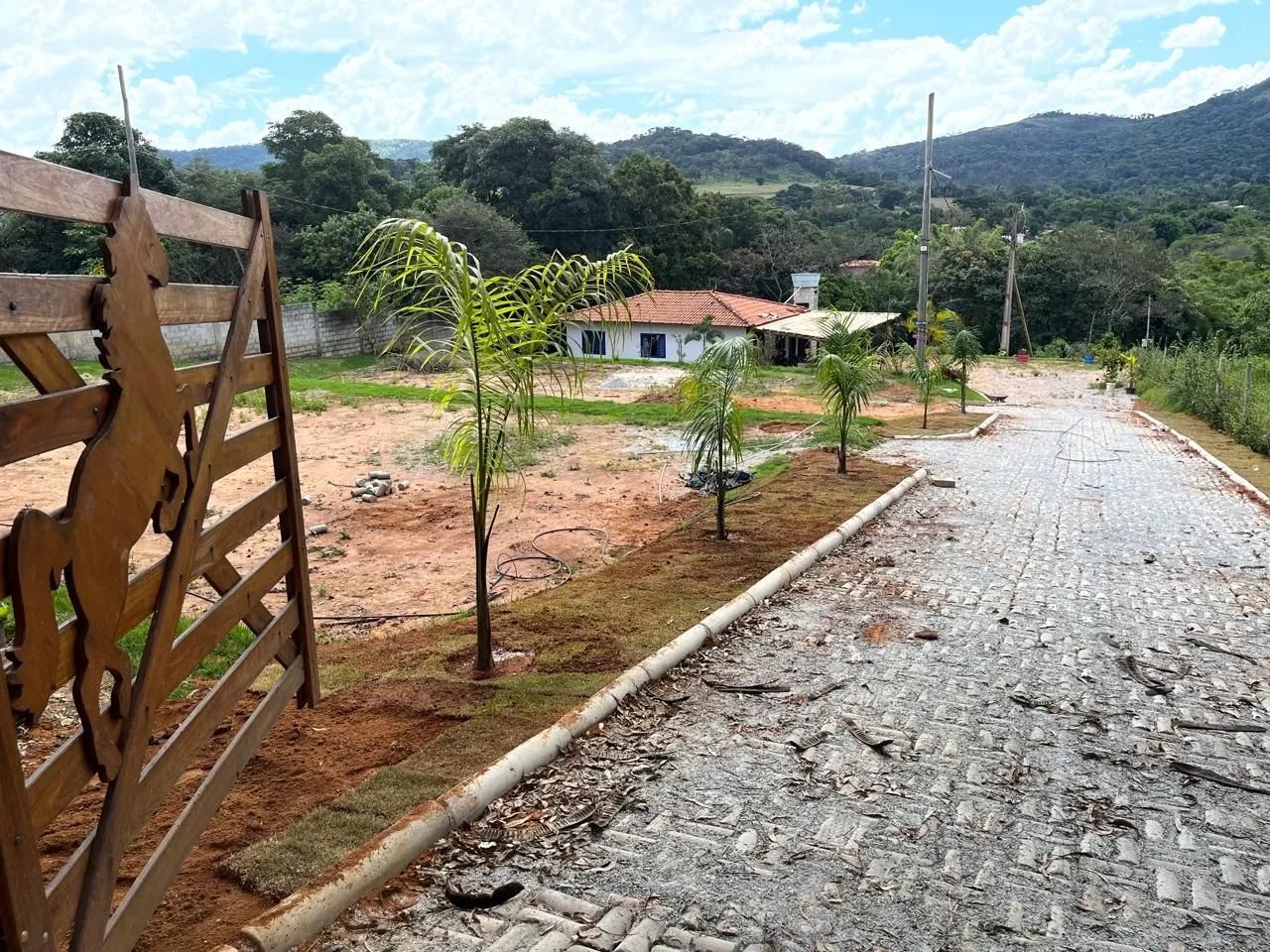 Lindo sítio a venda em Mateus leme 