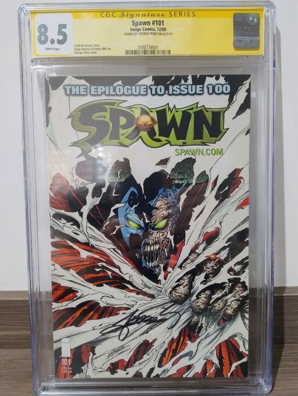 Spawn #101 CGC 8.5 Assinado George Perez
