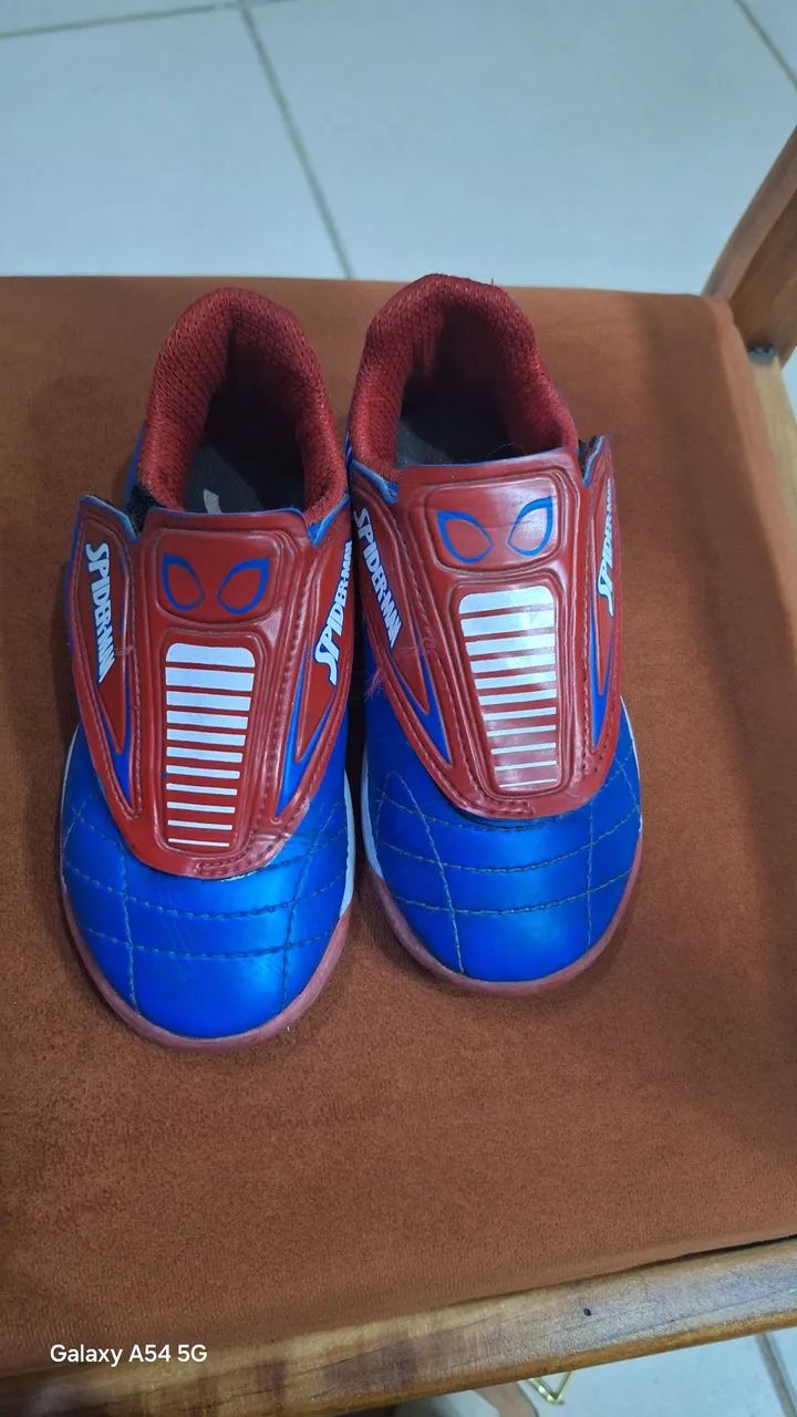 Chuteirinha Marvel homem aranha, n.28