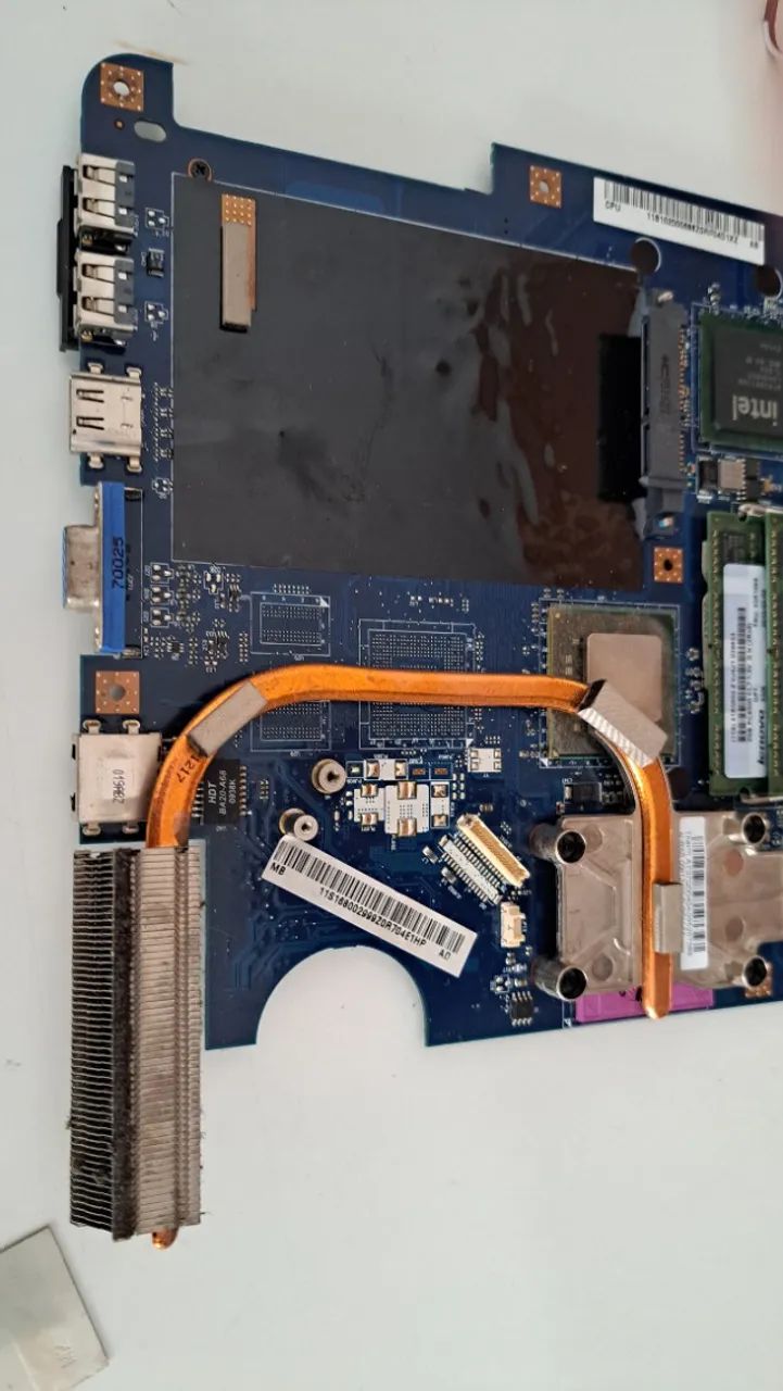 Placa Mãe mais acessórios conforme imagens Lenovo G550 (G550 Série) - Foto 4