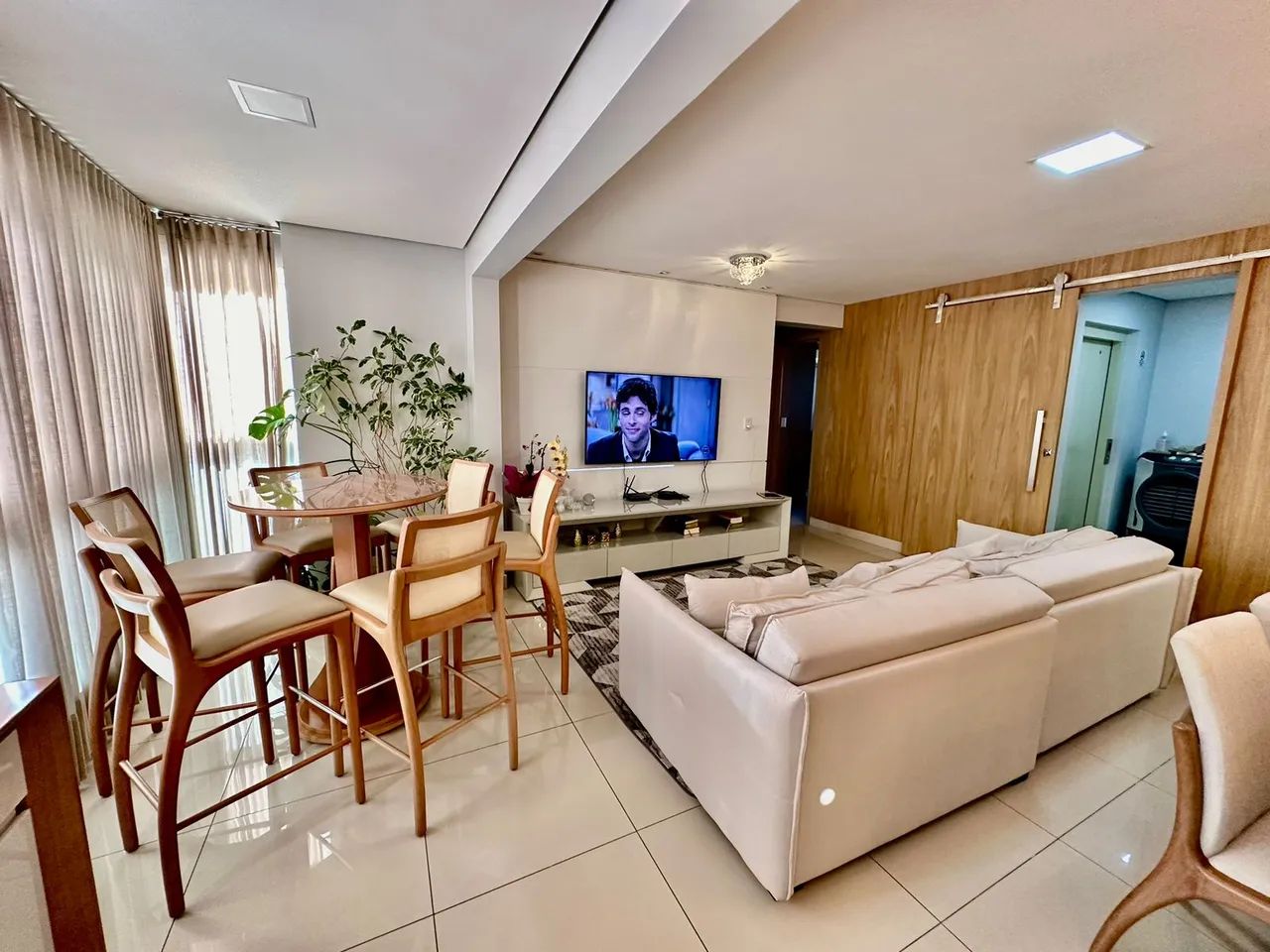 Apartamento com 115 m2, 3 suítes, 2 vagas paralelas, mobiliado e decorado (oportunidade) - Foto 15