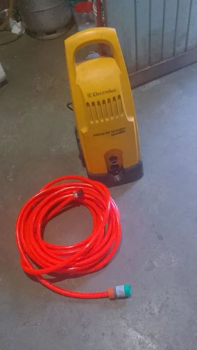Lavadora de alta pressão Electrolux 1800 watts 2200 psi