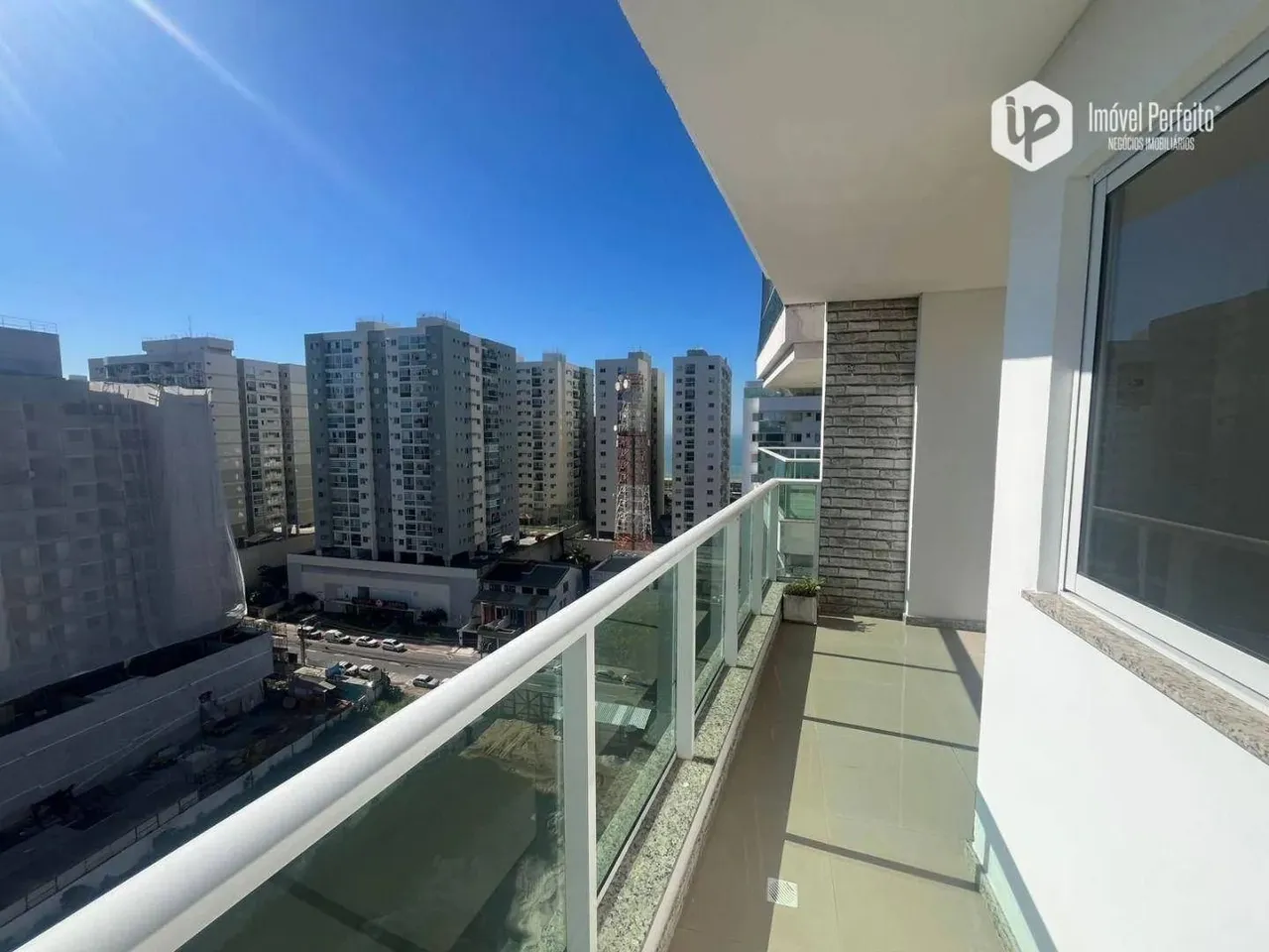 Apartamento com 2 dormitórios para alugar, 69 m² por R$ 2.500/mês - Praia de Itaparica - V