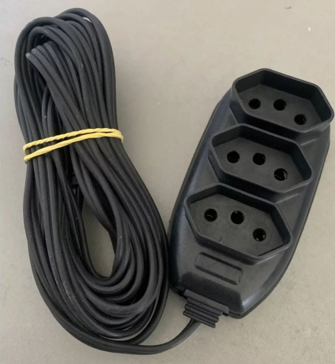Extensão elétrica 10 metros Extensor com 3 Tomada 110v/220v - Foto 6