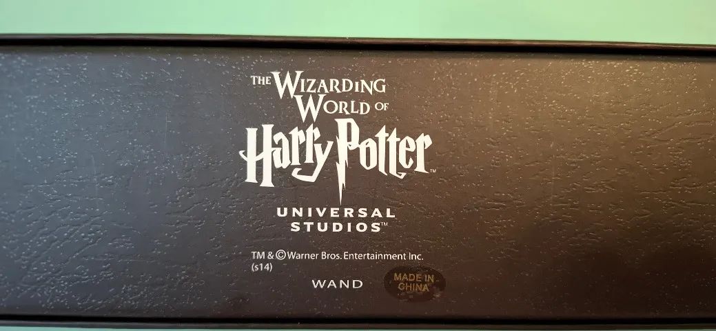 Varinha Harry Potter Original do parque Universal Studios na caixa  - Foto 2