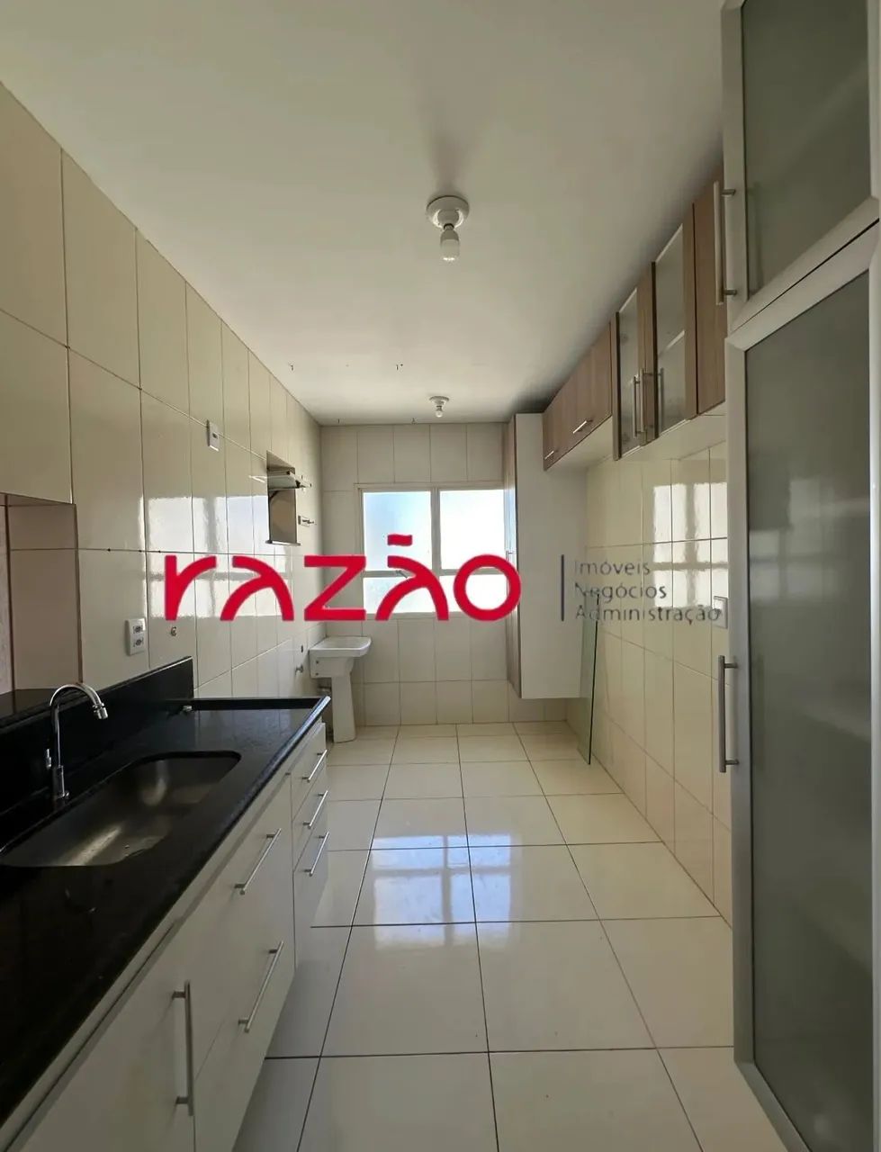 VENDO APTO COM 3 QUARTOS EM ITAPUÃ - Foto 5