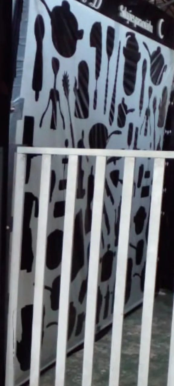 Toldo para fechamento de lojas e garagens