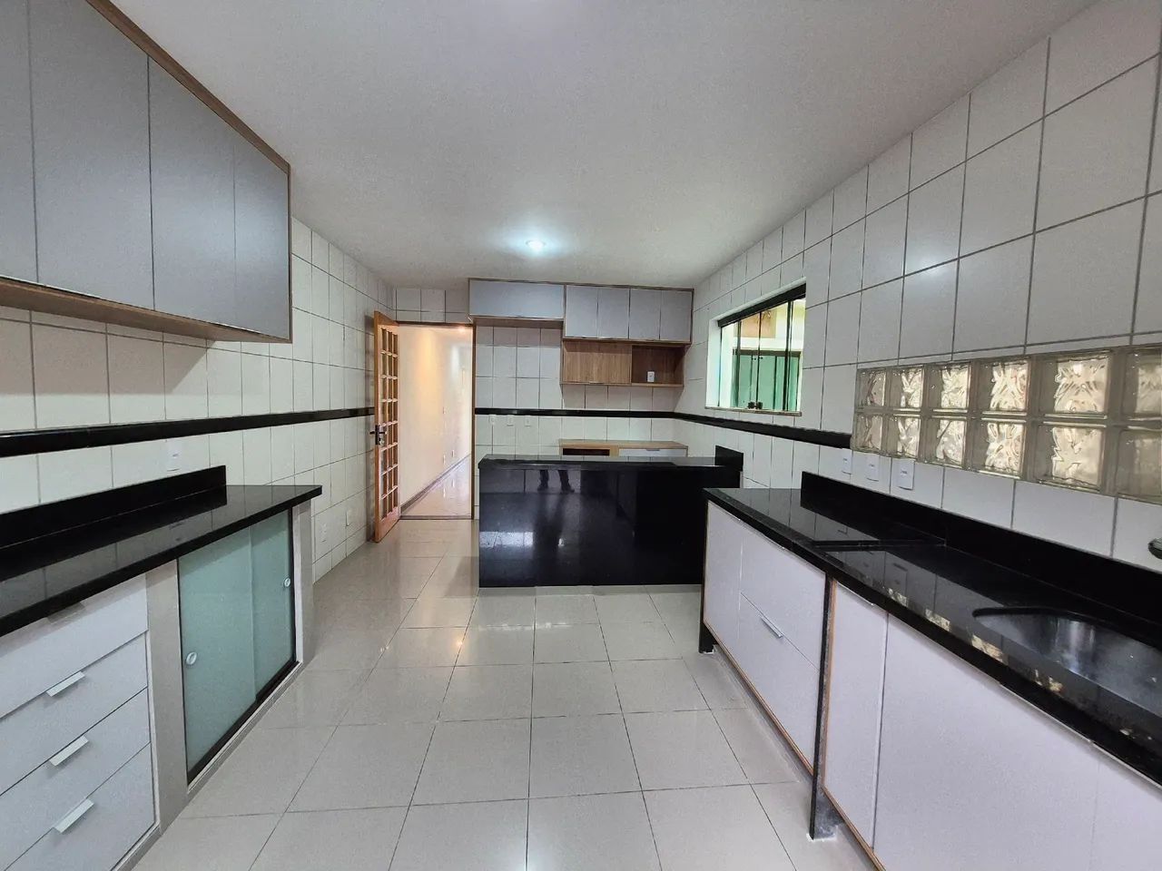 Casa dúplex três quartos sendo uma suíte mirante da lagoa Macaé RJ!