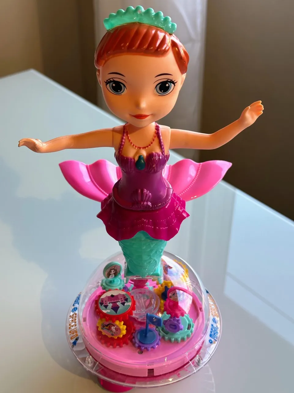 Boneca Sereia Musical com Luzes e Movimento