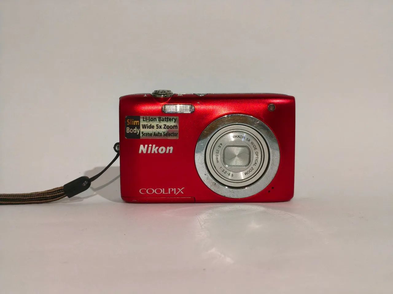 CyberShot Nikon Coolpix Red - Complete with Bag, Card and Original Battery!64318753039617121
