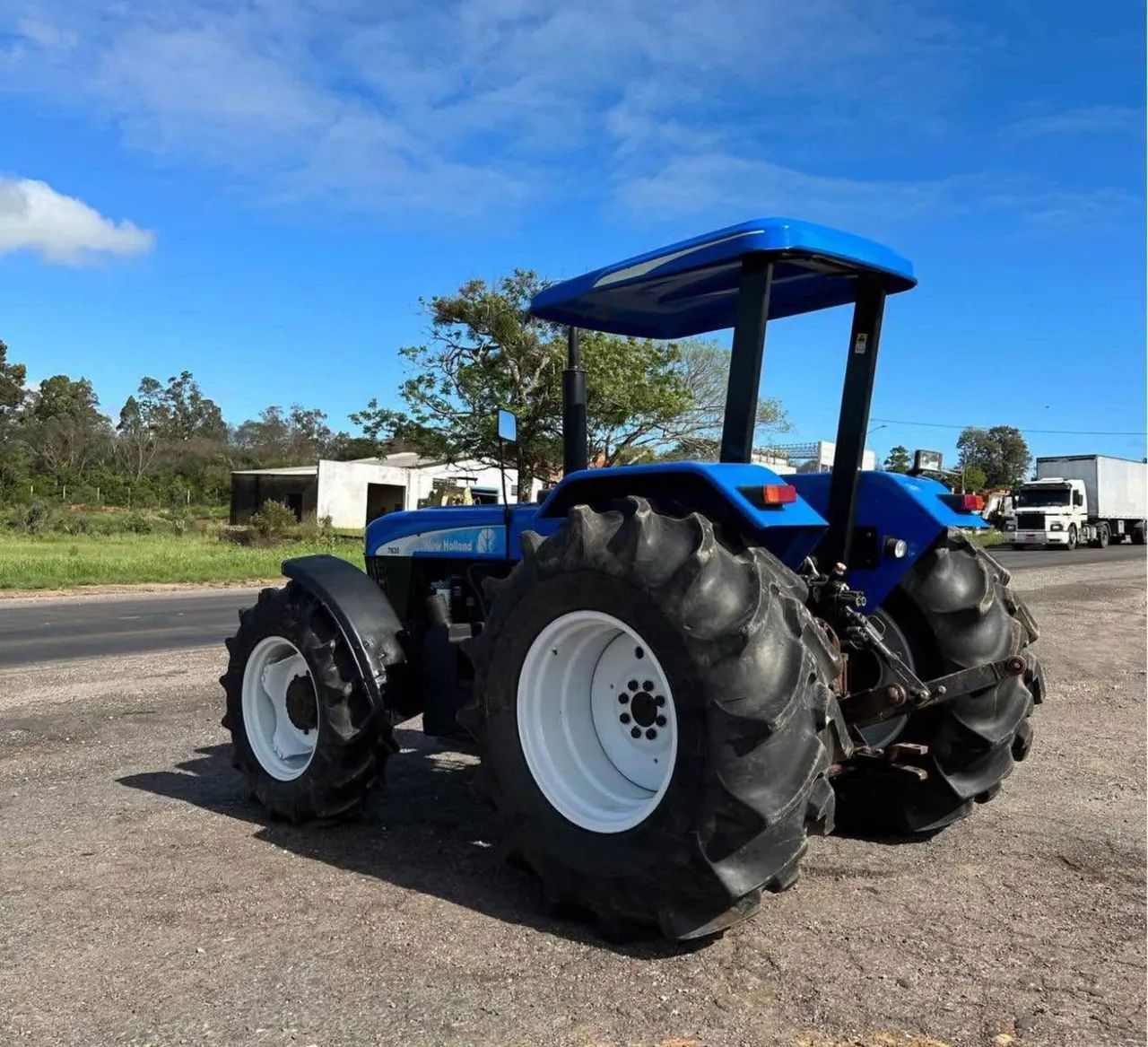 Trator NH7630 4x4 ano 2014 - Foto 4