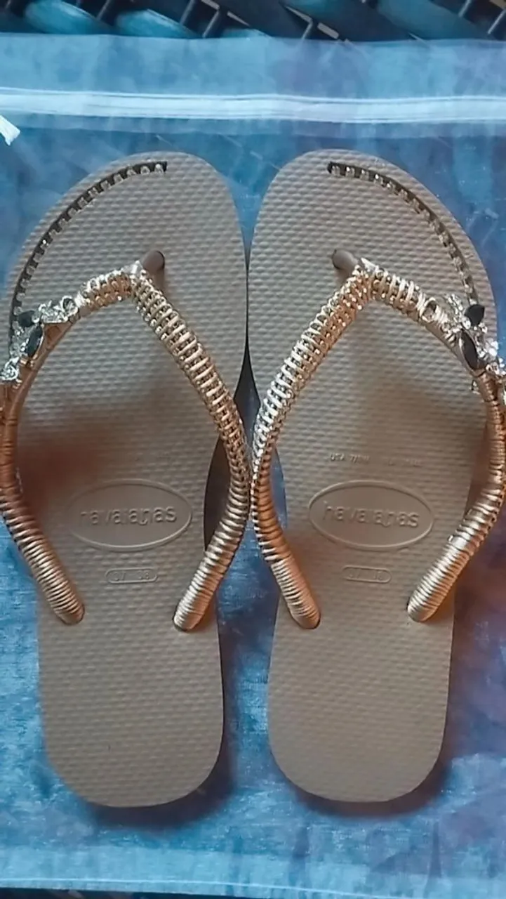 Sandálias Havaianas Customizadas - Elegância nos seus pés