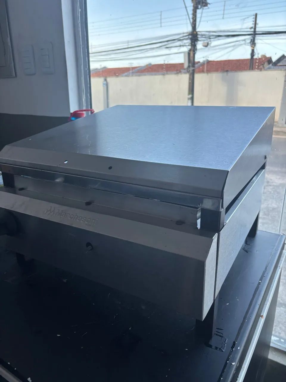 Churrasqueira char brailer a gás em inox 