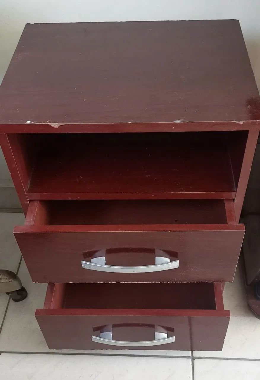 Nightstand / Chest of Drawers with 2 Drawers and Shelf USED64573992107906122