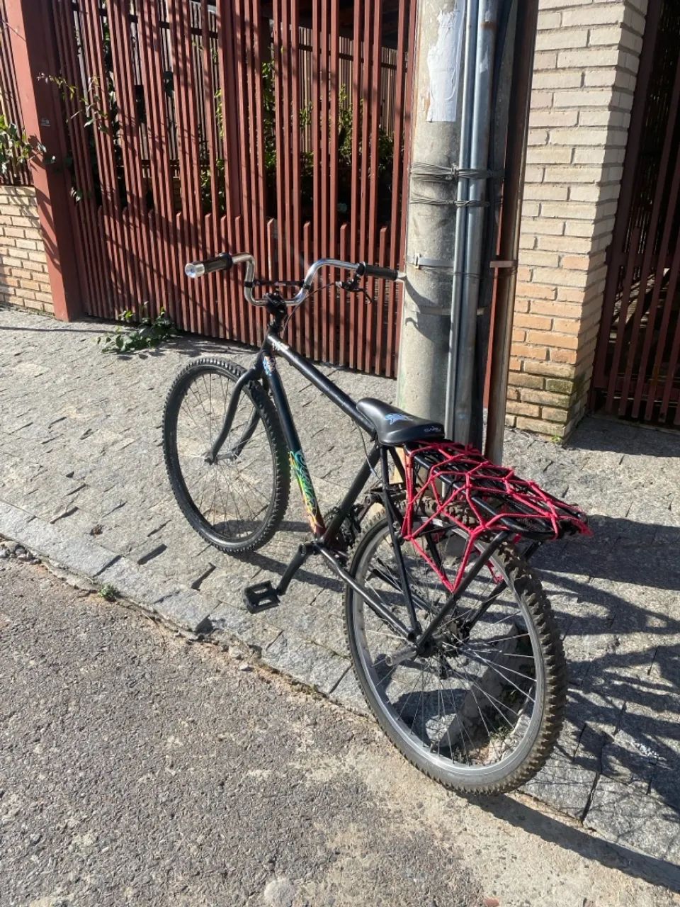 Bicicleta de aro 26 montadinha estilo bh 