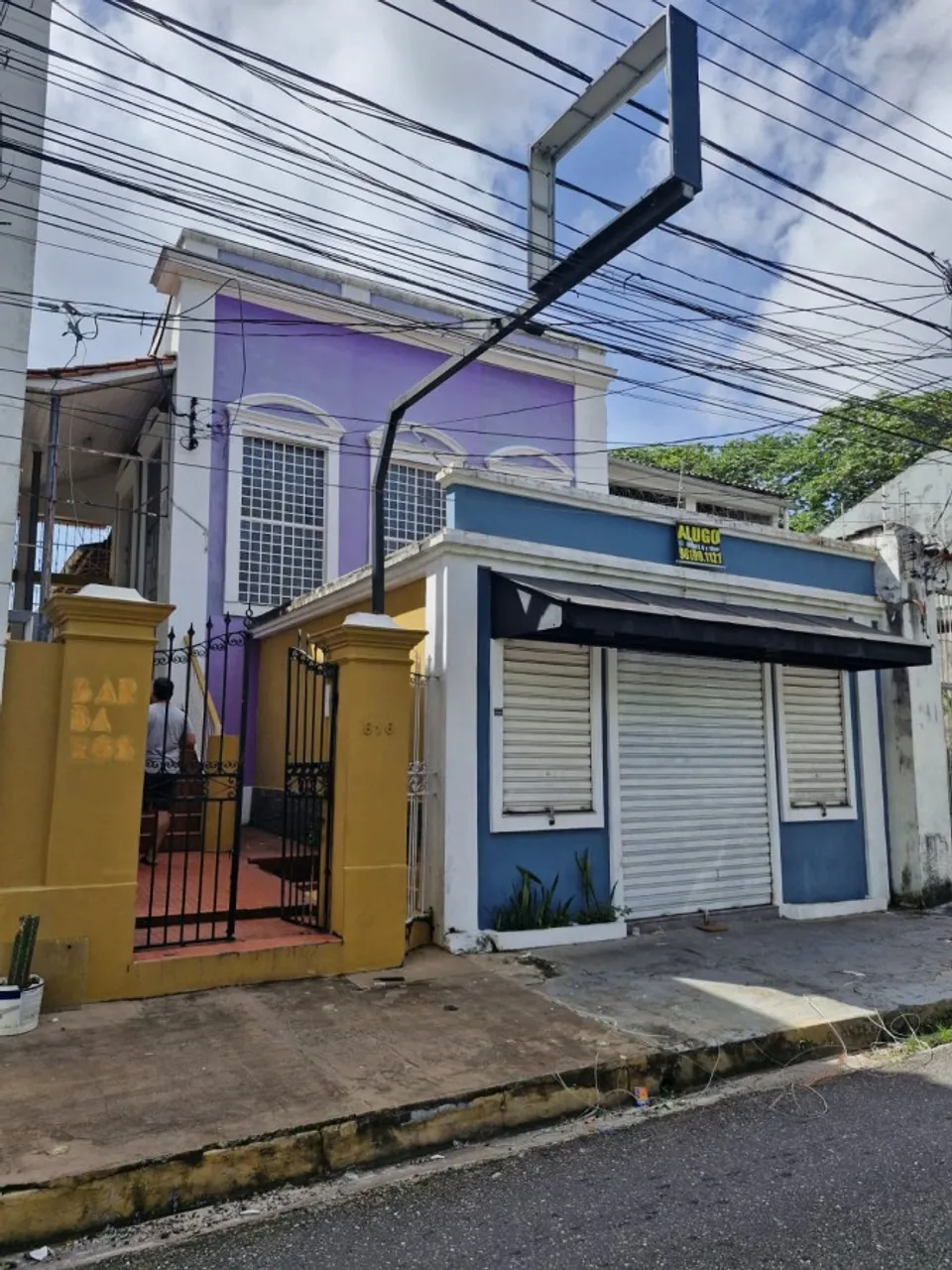 Prédio para Locação em Belém, Batista Campos, 4 dormitórios, 1 suíte, 3 banheiros