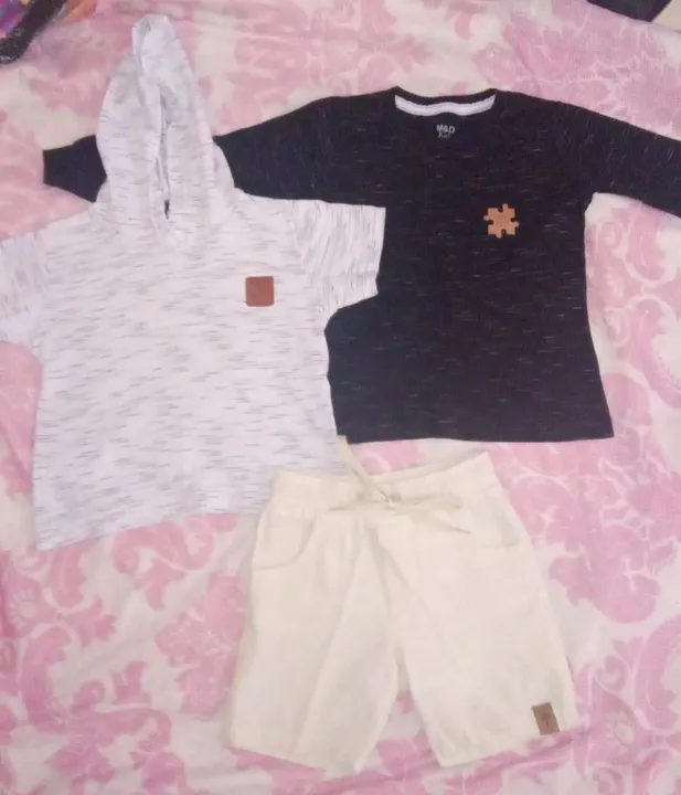 Conjunto de Roupas para Bebê - Camiseta, Bermuda e Moletom