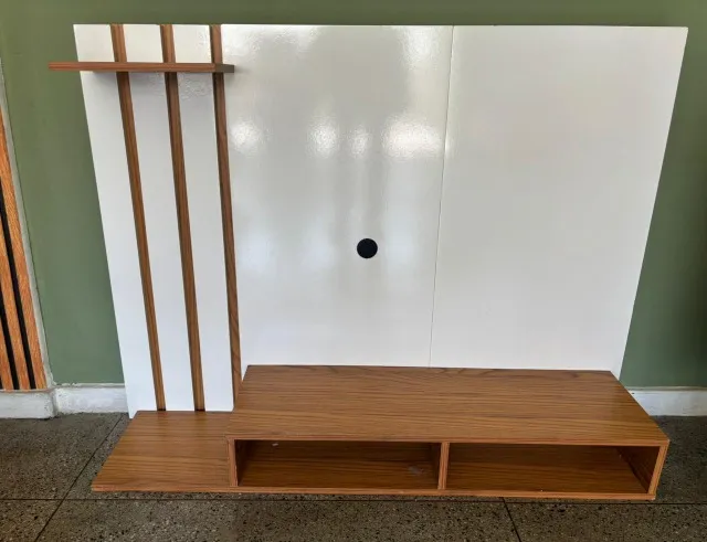 Painel para TV até 48 Polegadas - SEMI NOVO